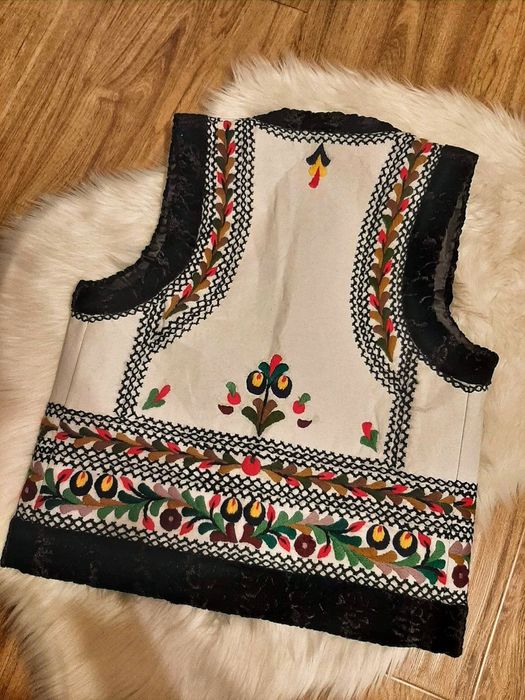 Bundiță moldovenească mărimea XXL