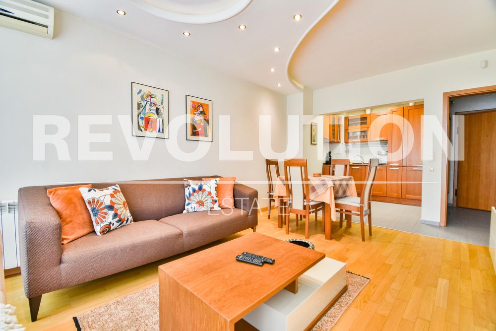 Дава се под наем Многостаен апартамент в София, Иван Вазов - 200 кв.м за 1980 € - Снимка #4