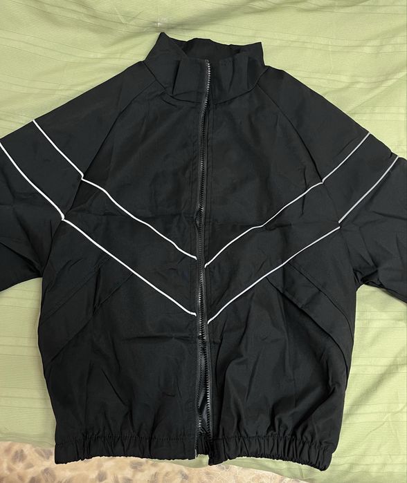 ветровка осеняя черная