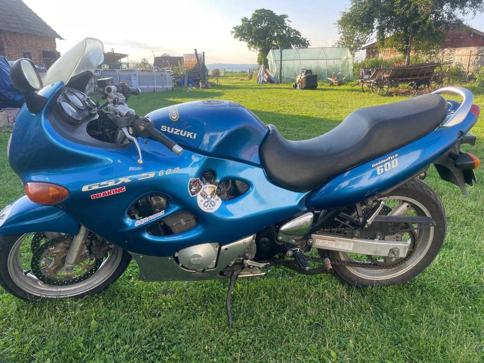 Vand  Motocicleta SUZUKI- GSX S600