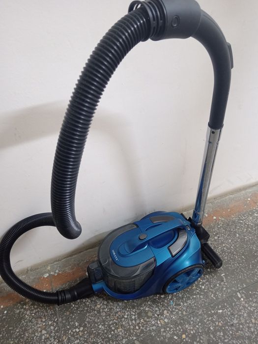 Продаётся пылесос