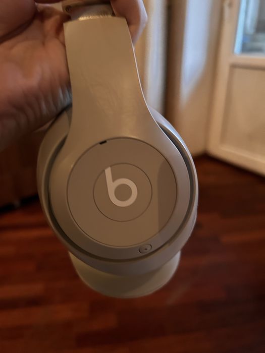 Beats studio pro почти новая только была распакована