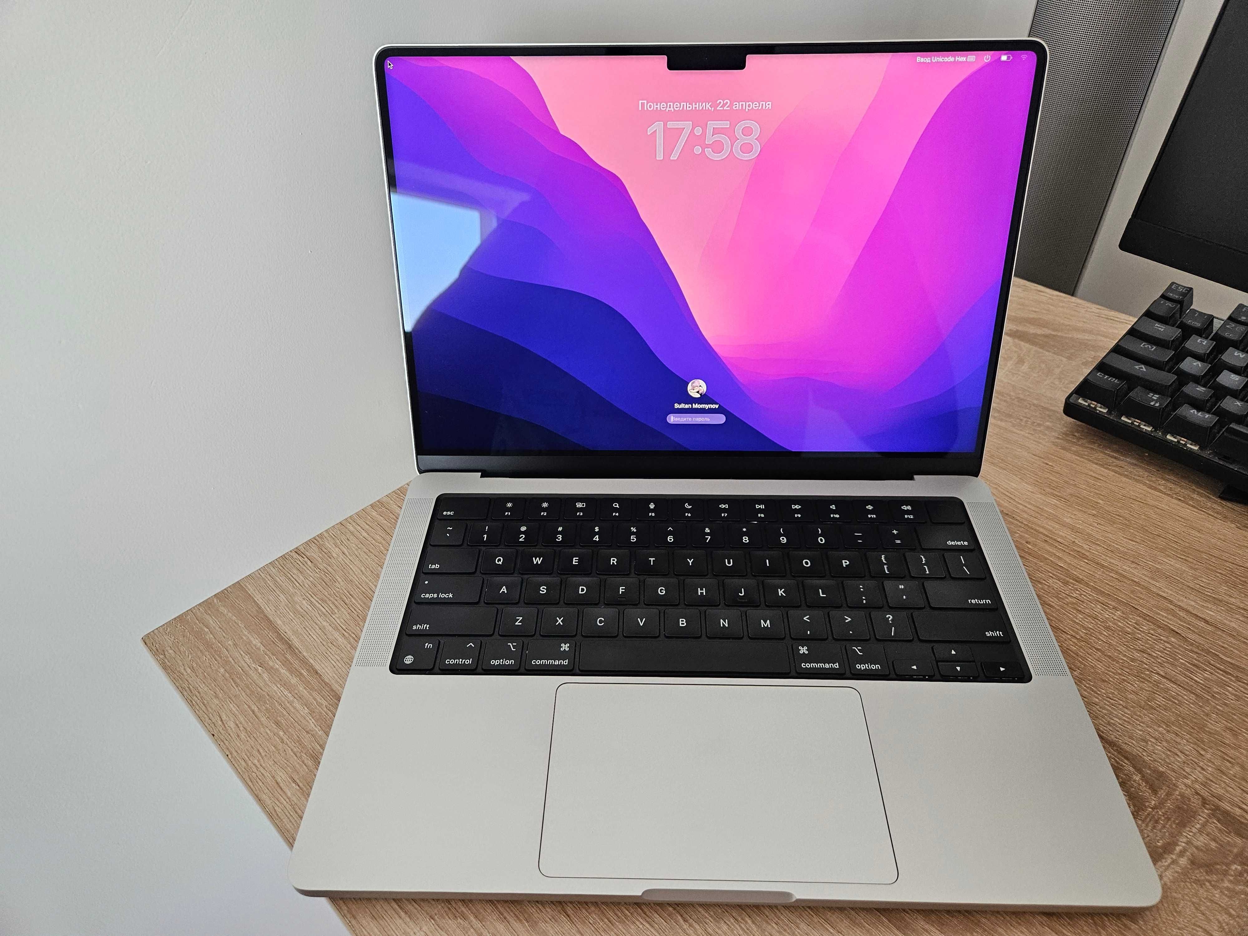 Macbook Pro M1 Pro 14" 2021 (16/512гб)