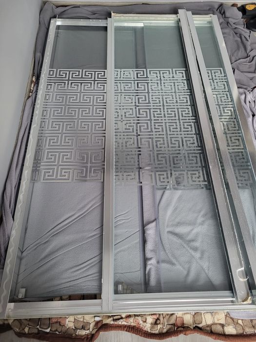 Cabină de duș în stare bună