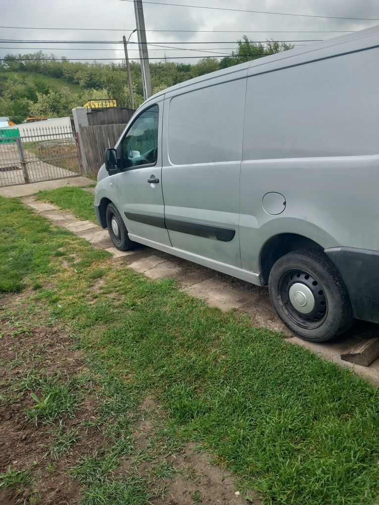 Vând Fiat scudo 2.0