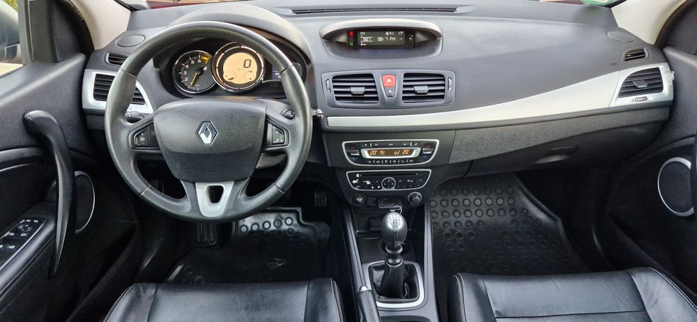 Vand Renault Megane 3 1.6Mpi Model Prestige Extra Dotări RATE