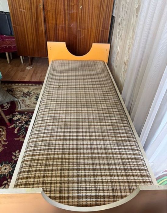 Продам кровать дешево