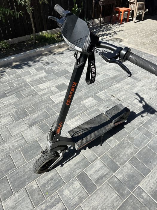 Trotineta kukirin G2