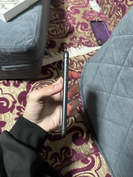 Iphone айфон 11 продам