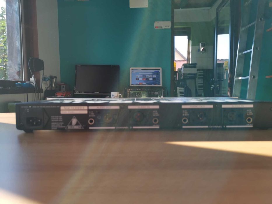 Preamplificator Microfon Etc. Behringer UltraGain Mod. Mic 2000