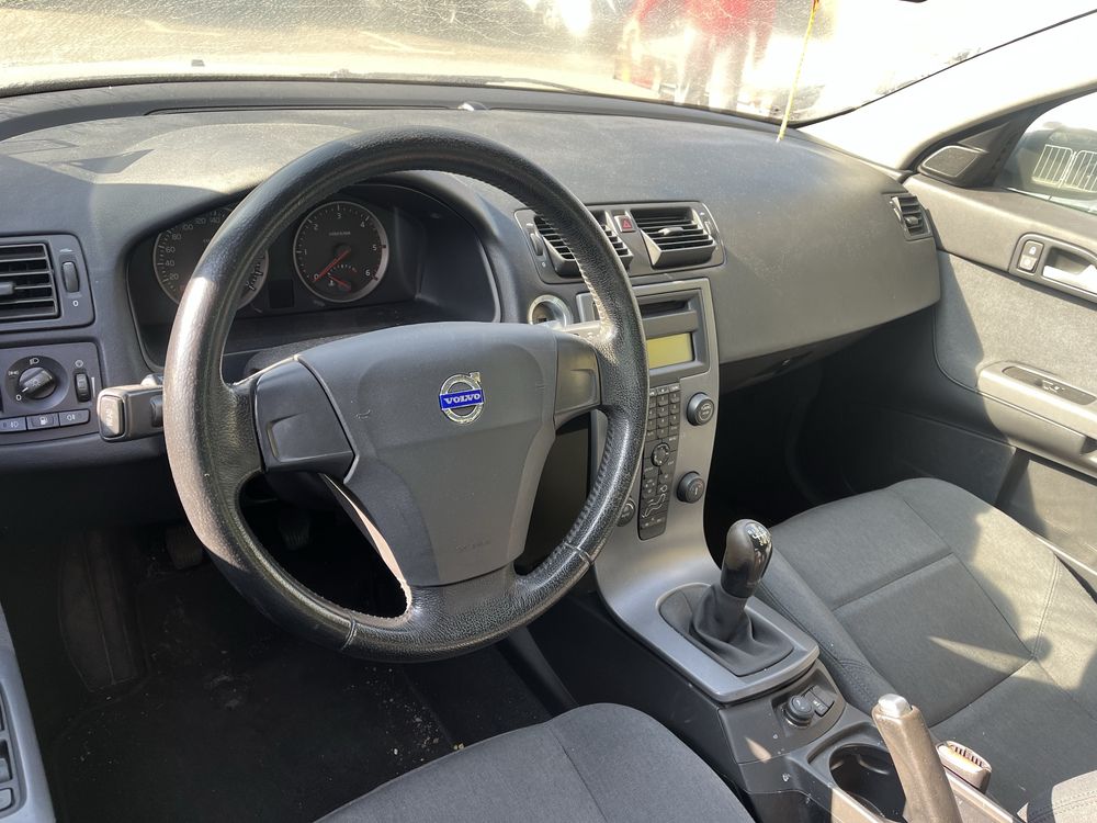 Volvo S40 2.0HDI на части