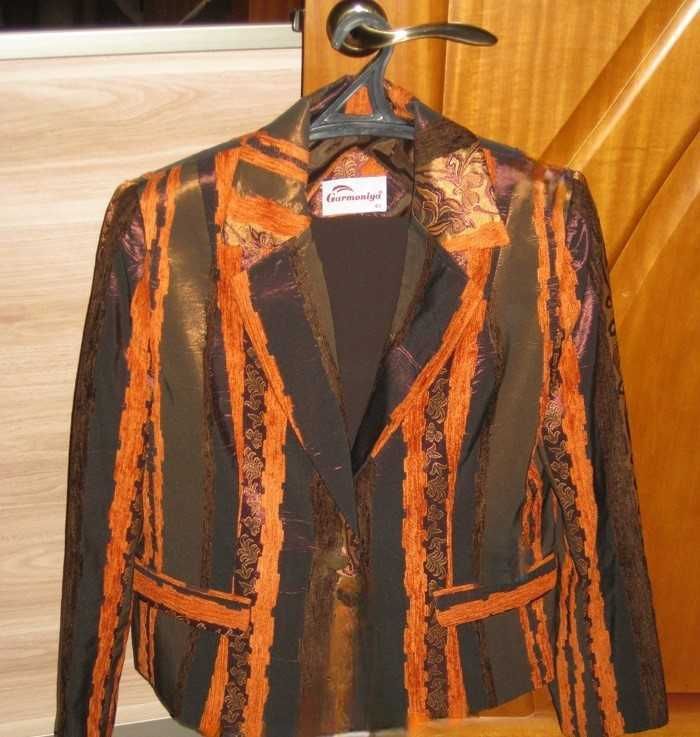 Новый, яркий пиджак-жакет- 48-50(L).