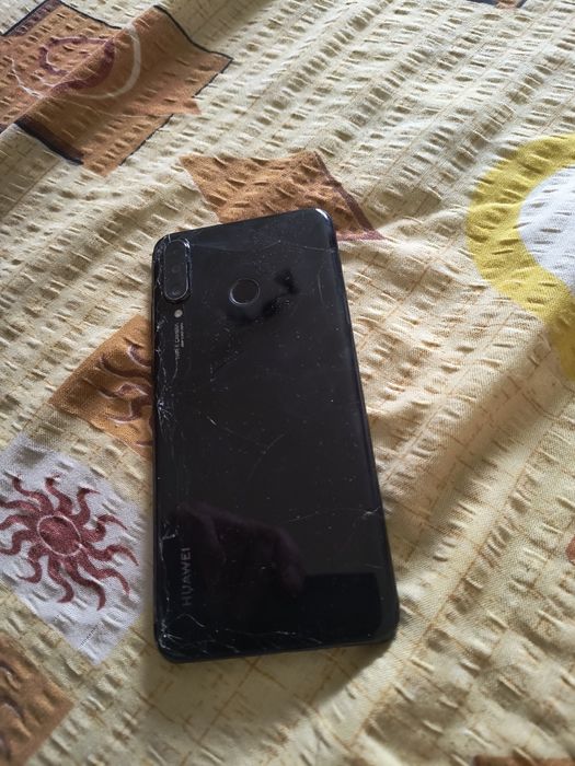 Telefon Huawei P30 Lite in stare f.buna,375lei,,neg
