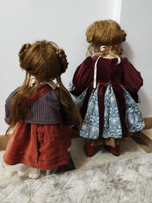 Papusa veche costumata