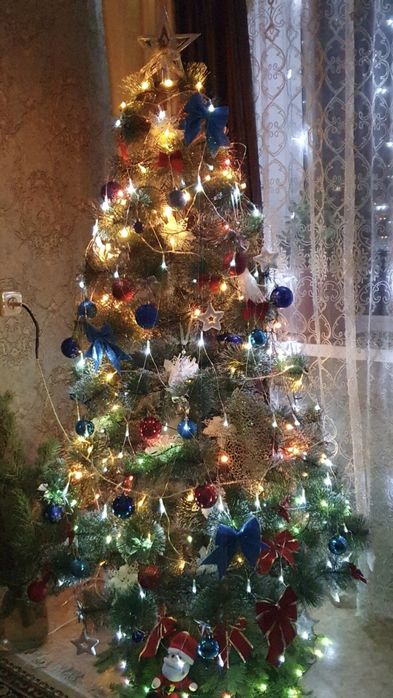 Продам елку в хорошем состоянии