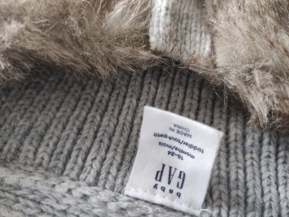 Детски елек / детско яке Gap 18-24
