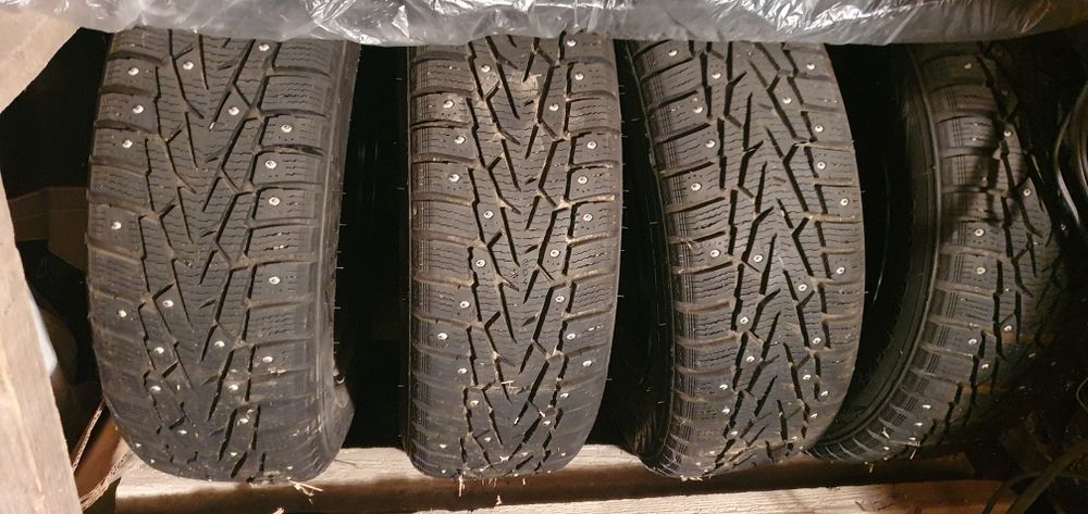 Продам зимние шинв на r14!