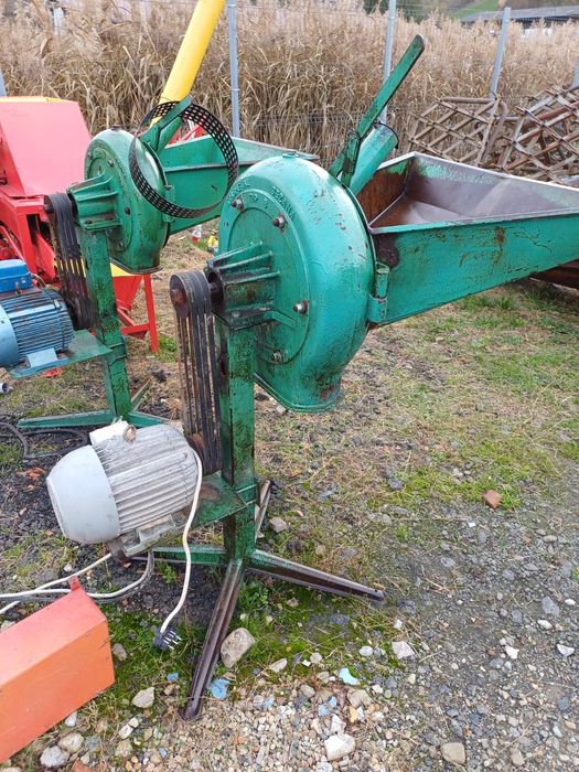 Moara capacitate mare trizafica 7.5 kw merge și cu știuleți