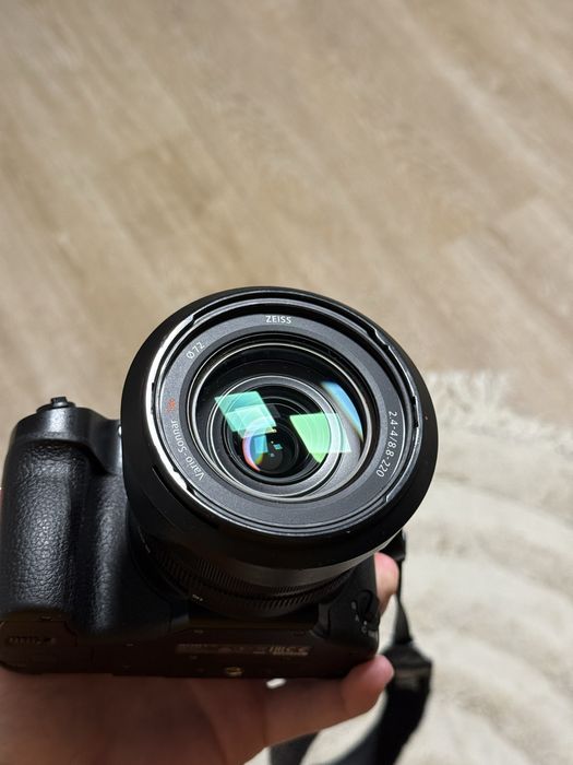 Camera foto/video Sony RX10 IV
