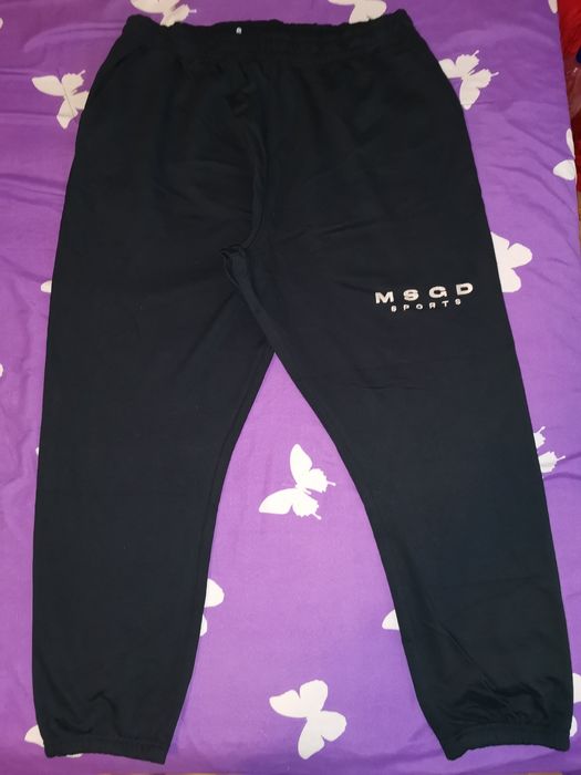 2 Perechi  de pantaloni marimi mari xxxxx