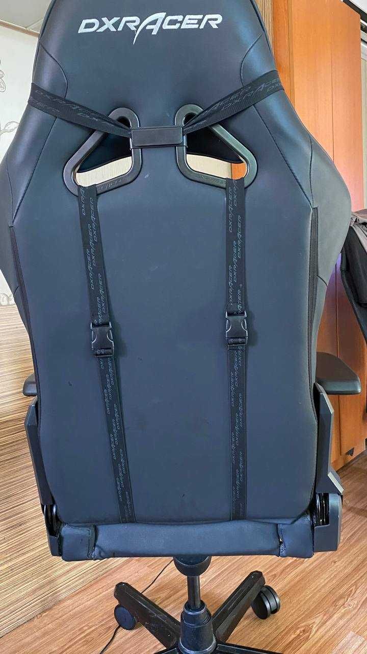 Игрово кресло DXRacer GLADIATOR