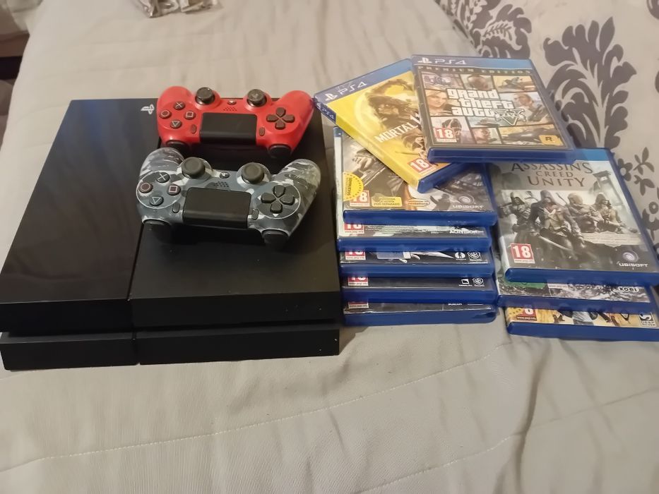 Vând ps.4 preț 210