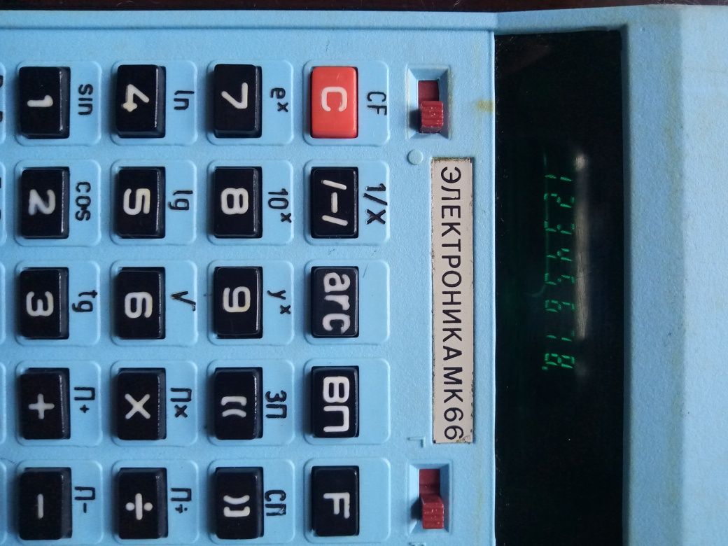 Calculator Casio FX-82 și Electronica MK-66