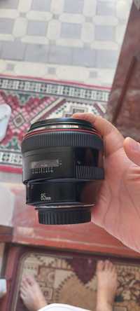 Canon EF 85mm f/1.2L II USM