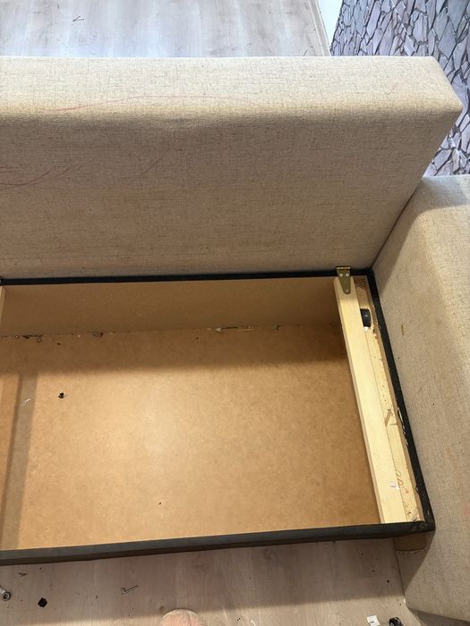 Canapea 2 persoane crem