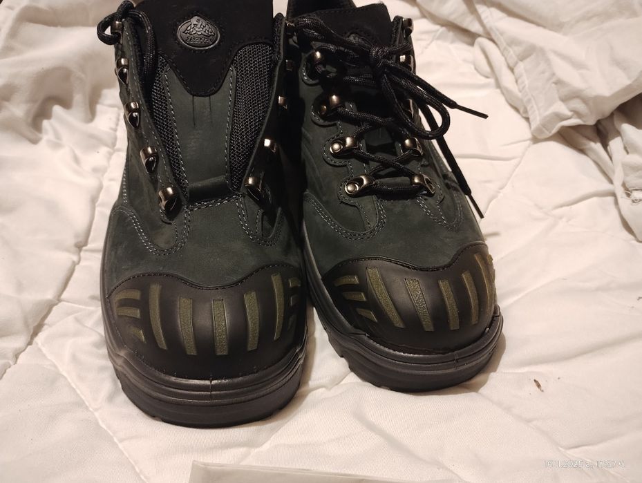 Работни обувки НОВИ