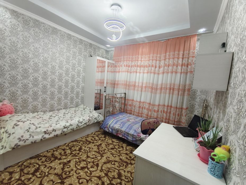 Қорасув-6 квартира сотилади. 3/3/5