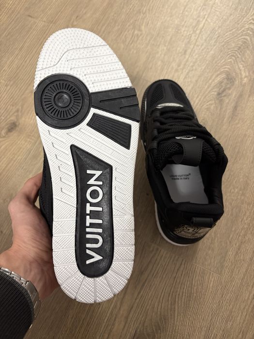 Louis Vuitton Skate Negrii