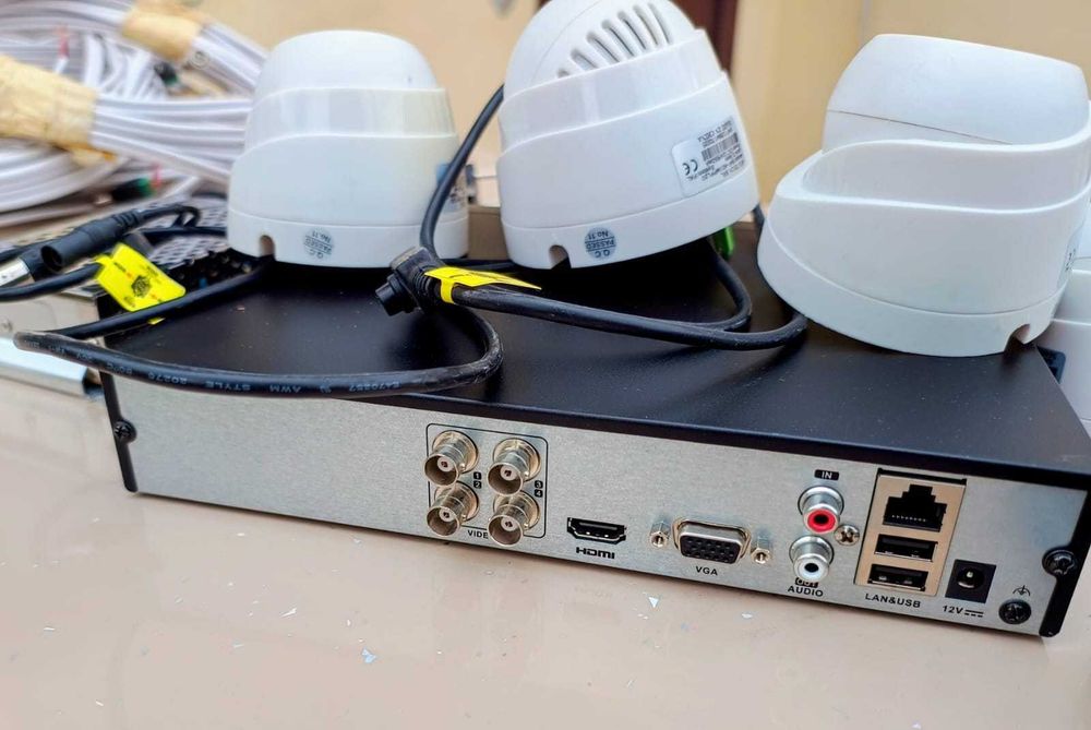 Sistem complet supraveghere video – Safer 4 camere, în stare excelentă