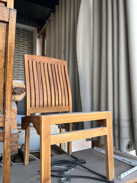 Кресло из массива тика