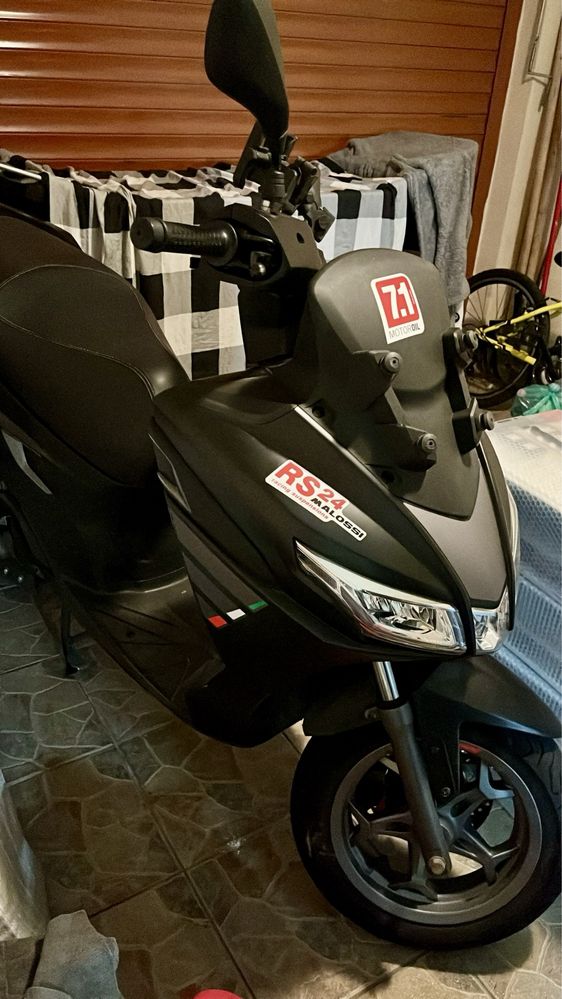 Aprilia SXR 50 Factura Garantie 2026