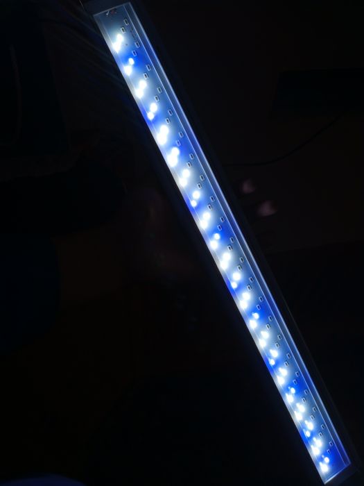 Akvarum chirogi YR-60LED