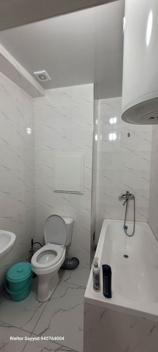 Фаргона регистон тантана якинида