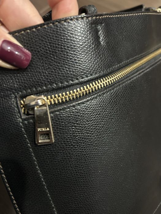Geanta Furla office