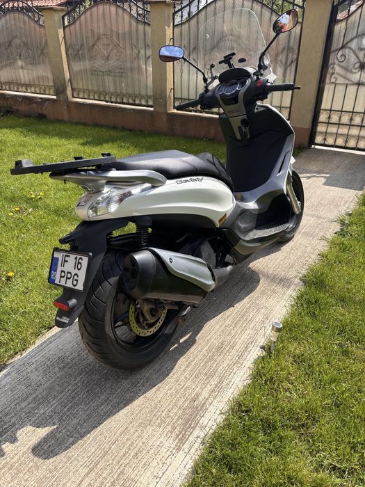 Piaggio Beverly 350 ST
