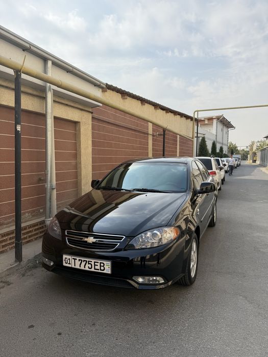 Gentra 2023yil 19000km qora Full