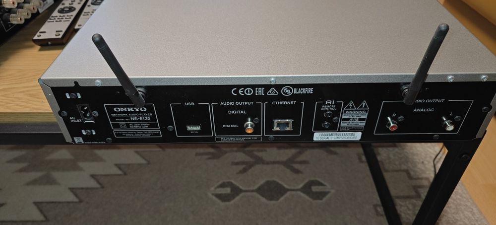 Усилвател ONKYO A-9050 + Мрежово устройство/стриймър Onkyo NS-6130