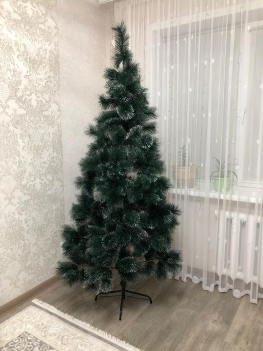 Продам искусственную елку