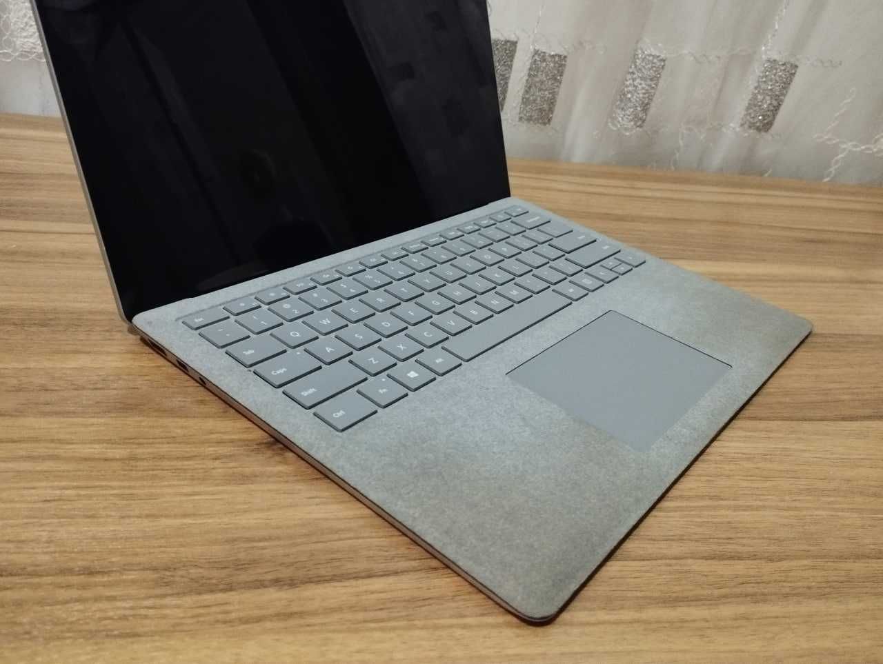 Microsoft Surface Laptop 2/ RAM 8/ SSD 128