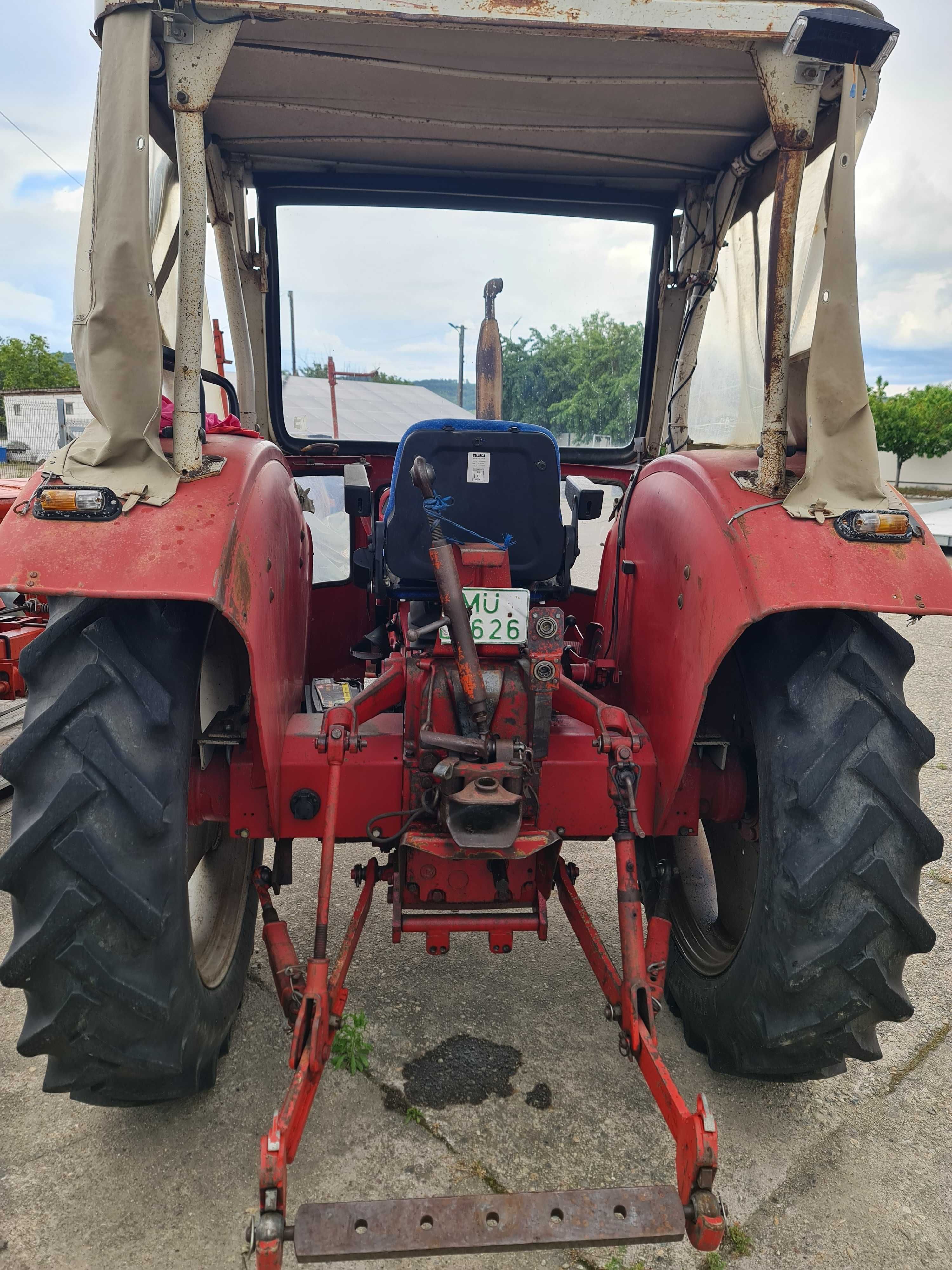 Tractor  International 650 4x2