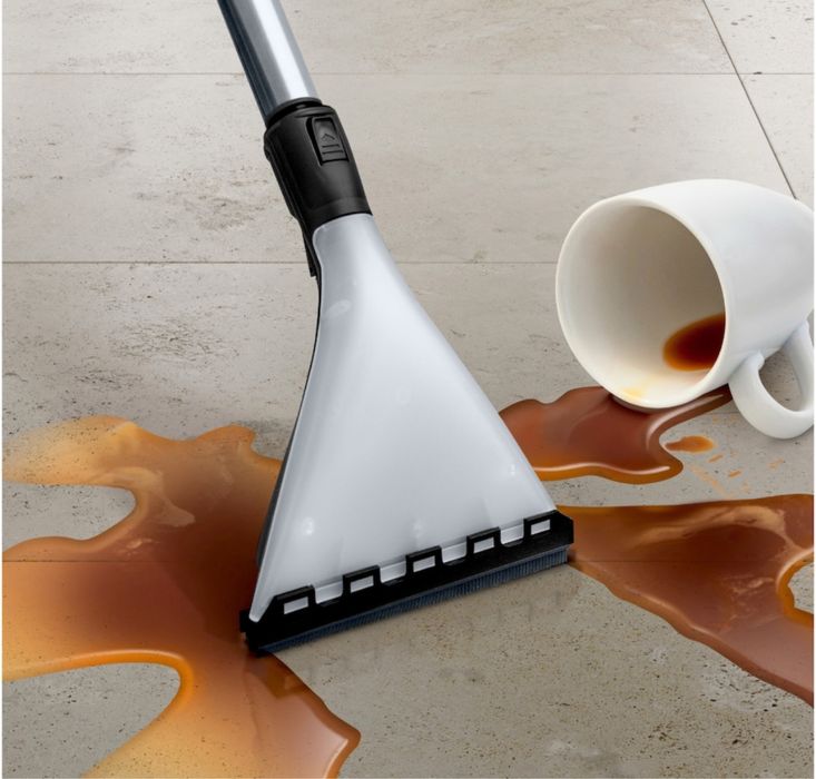 Aspirator cu spalare Bosch BWD41720 1700W, 5 L, spala canapele+covoare