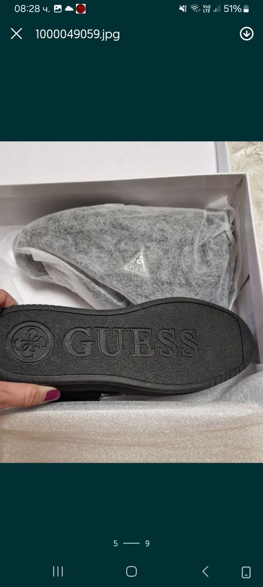 Сникърси Guess. Номер 35