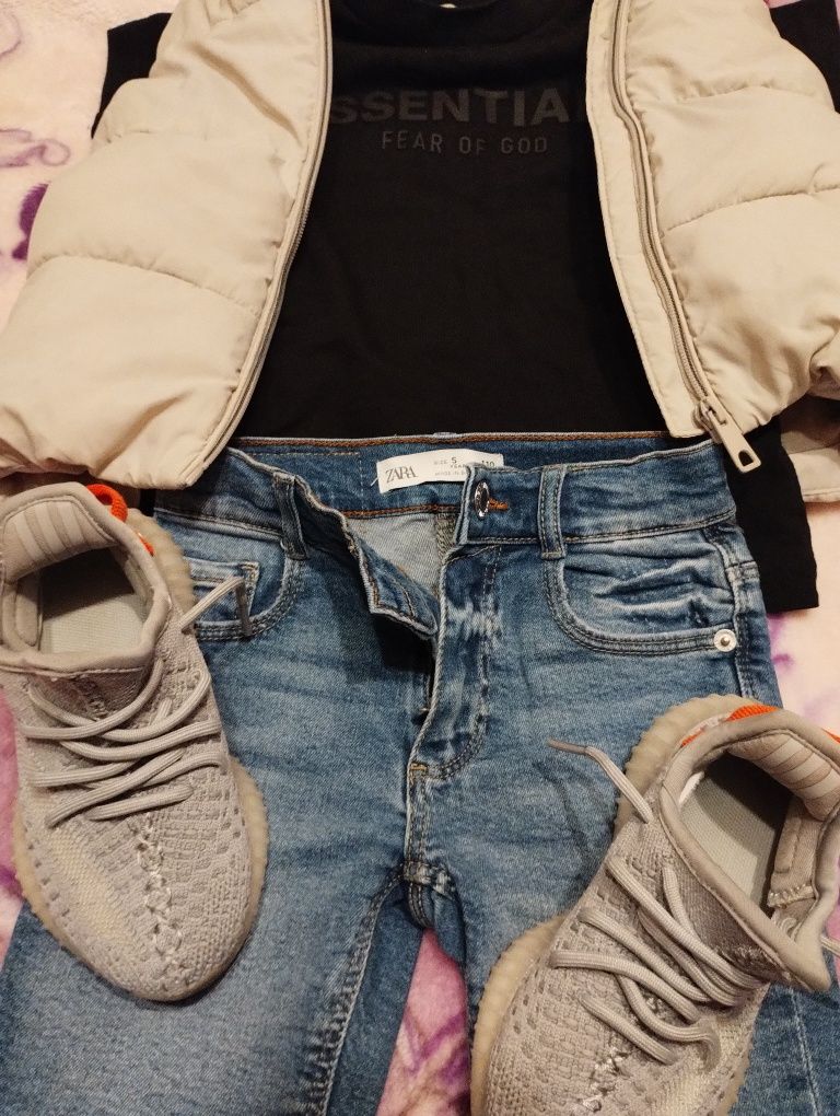 Compleu+adidași+ vestă