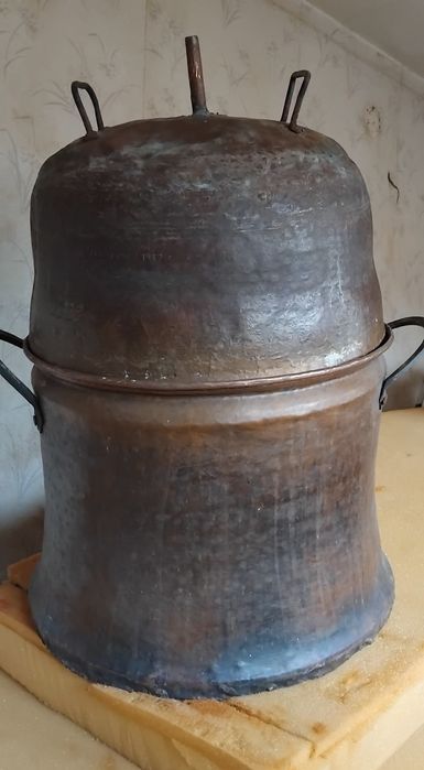 Бакърен казан с капак с вместимост 50 л