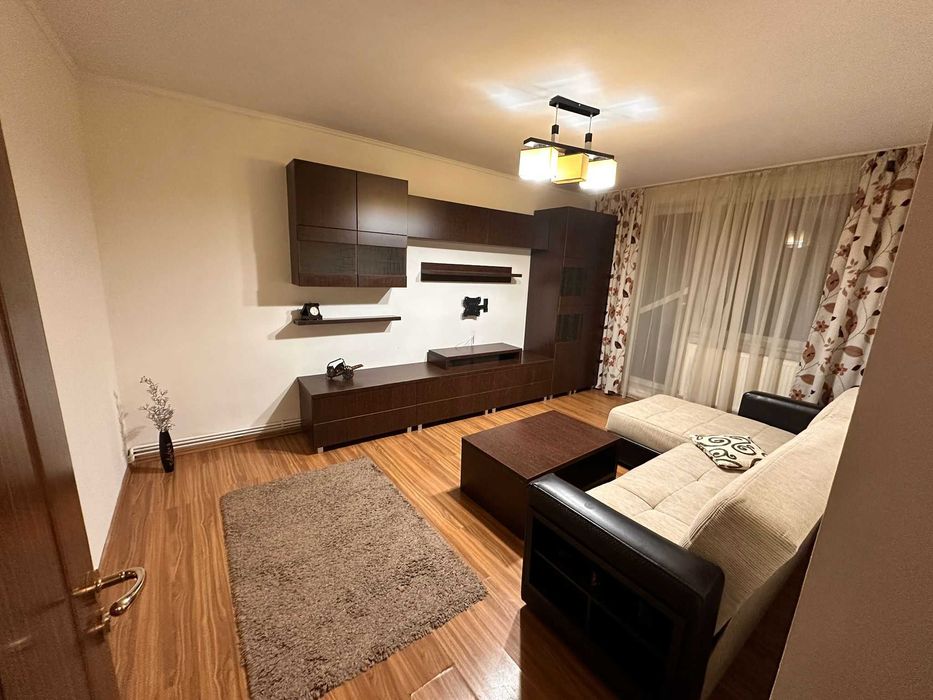 Proprietar inchiriez apartament 3 camere, langa Sc nr 11