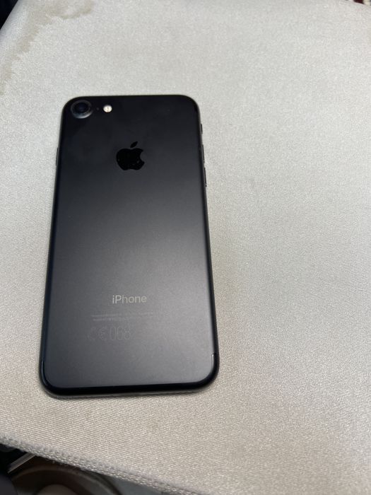 Iphone 7 32гб като чисто нов пълен комплект